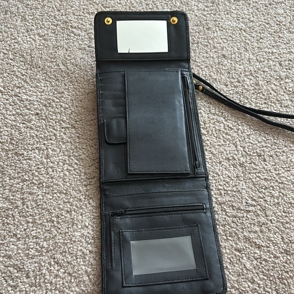 Vintage Genuine Leather Black Crossbody Bag - Picture 5 of 10